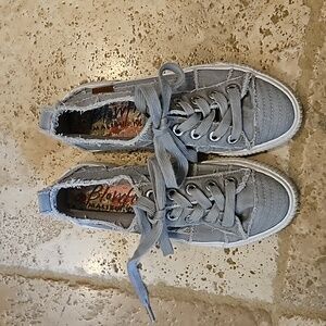 Blowfish Malibu Kids shoes girl size 2